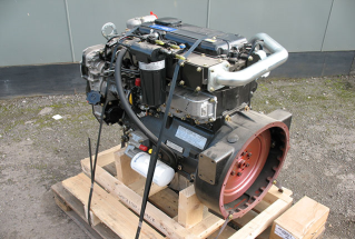 Cat 3054C engine for Cat 422E, 424D